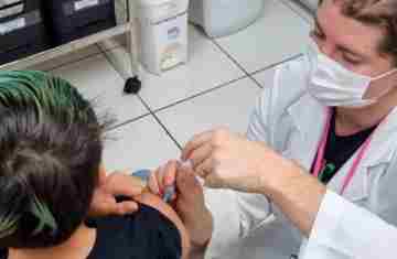 Paraná reforça alerta contra sarampo e orienta viajantes sobre vacinação e prevenção